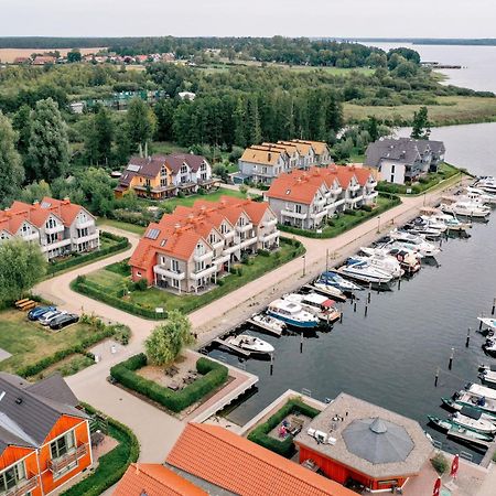 Apartment Plauseelig Mit Bootsliegeplatz Optional Плау ам Зее Екстериор снимка