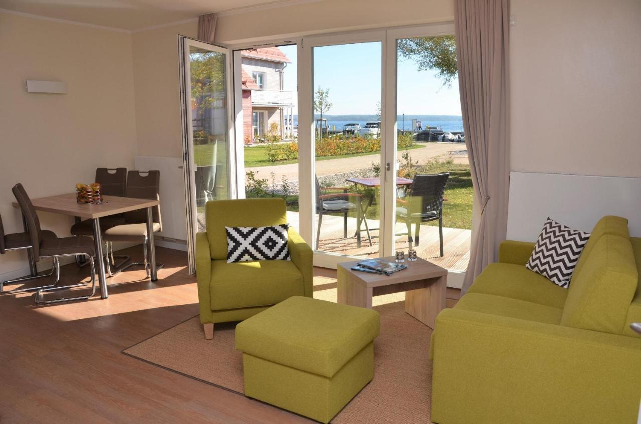 Apartment Plauseelig Mit Bootsliegeplatz Optional Плау ам Зее Екстериор снимка