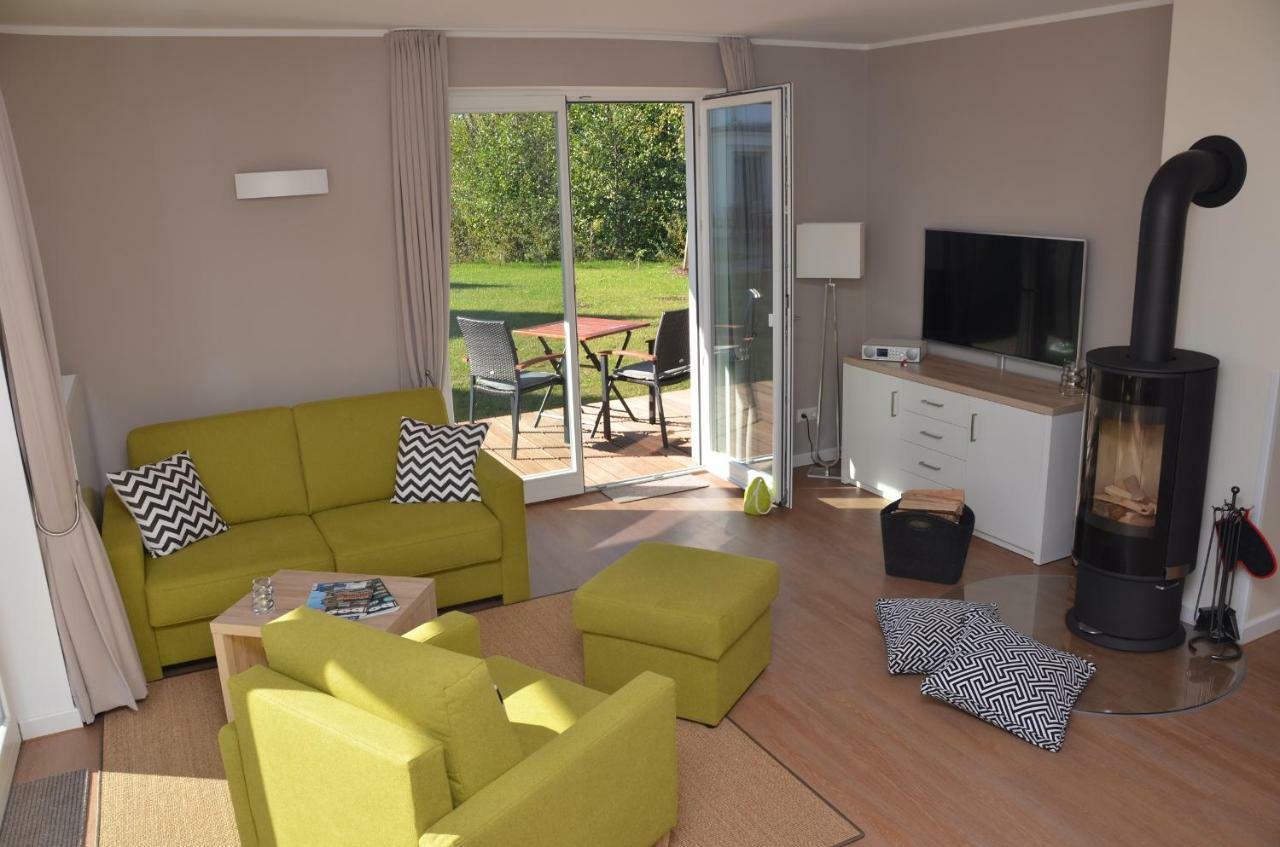Apartment Plauseelig Mit Bootsliegeplatz Optional Плау ам Зее Екстериор снимка
