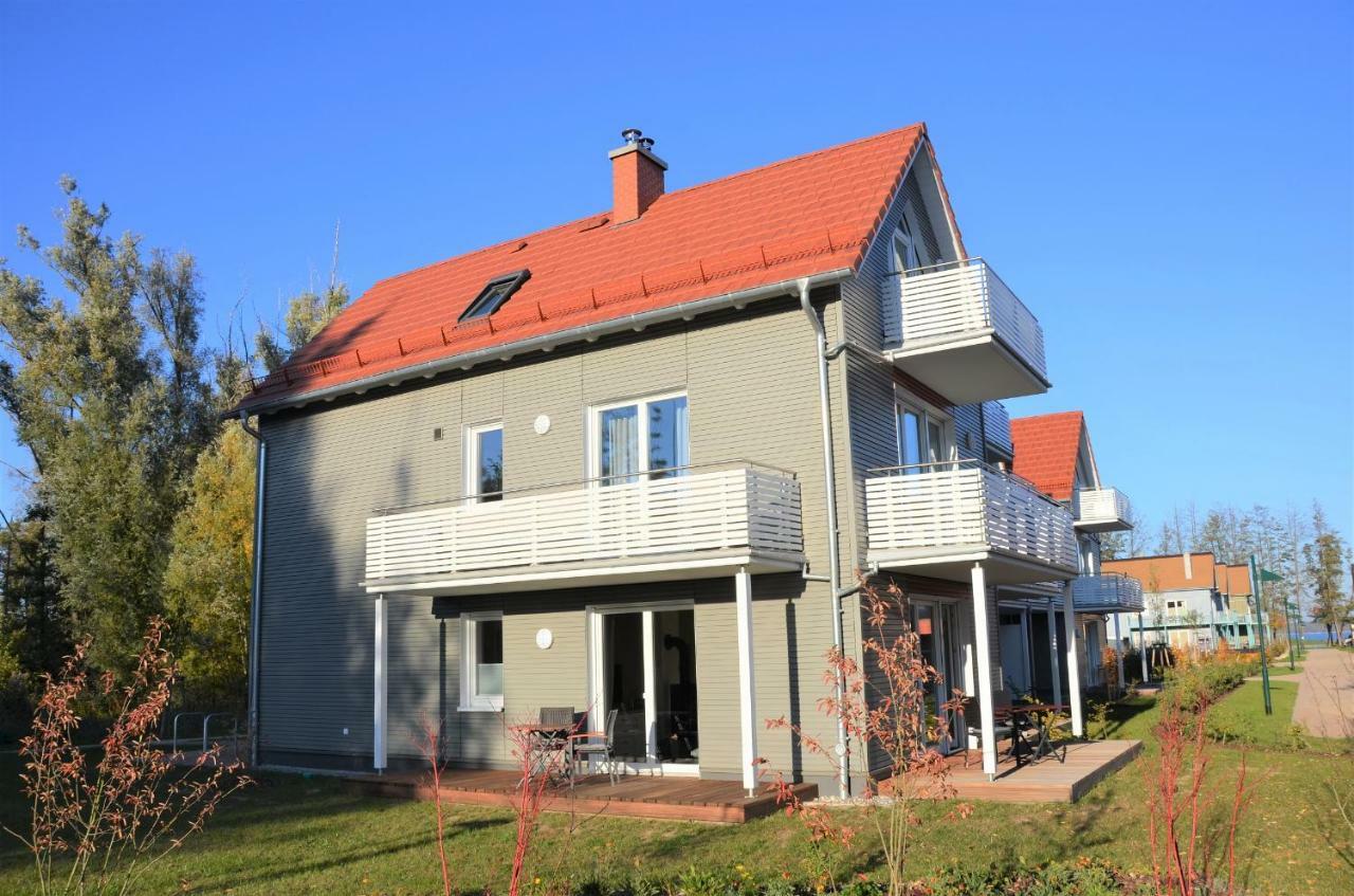 Apartment Plauseelig Mit Bootsliegeplatz Optional Плау ам Зее Екстериор снимка